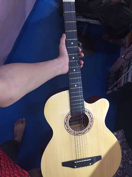 Acoustic guitar for sale contact on whatsaal (03325109822 1