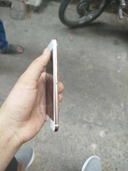 iPhone 8 non pta factory unlocked 4