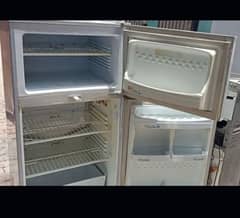 PEL medium sized fridge refrigerator 0