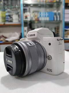 Canon M50 Mark ii With 15-45mm