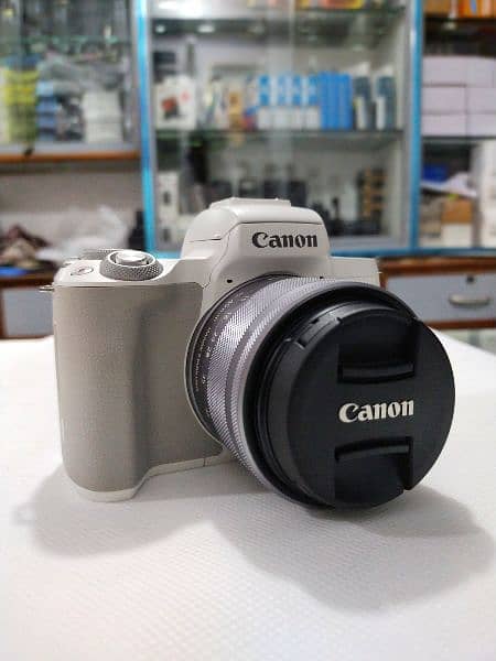 Canon M50 Mark ii With 15-45mm 1