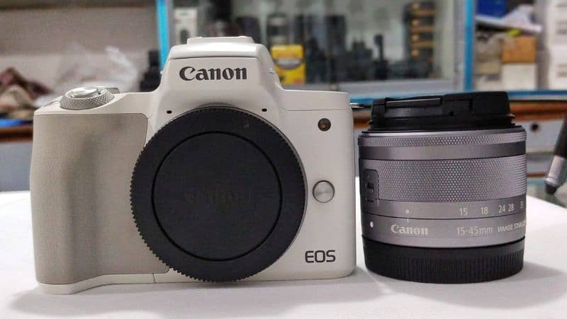 Canon M50 Mark ii With 15-45mm 5