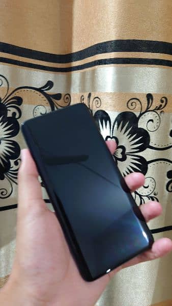 OnePlus 7 Pro
8/256 Snapdragon 855 pubg 90 5