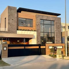 One kanal Brand New House Availaable For Sale