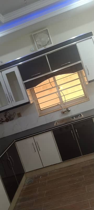 15MARLA UPPER PORTION FOR RENT OPF SOUCITY 2
