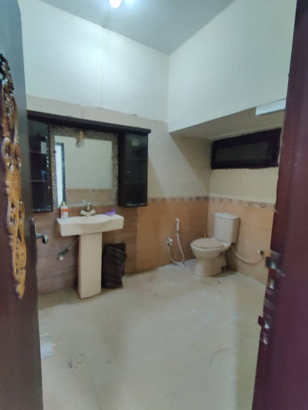 Stunning Prime Location House Is Available For Sale In Gulshan-E-Iqbal Block 3 4
