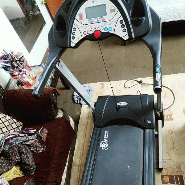 Treadmill Imported Hydro Fitness Good Condition 5