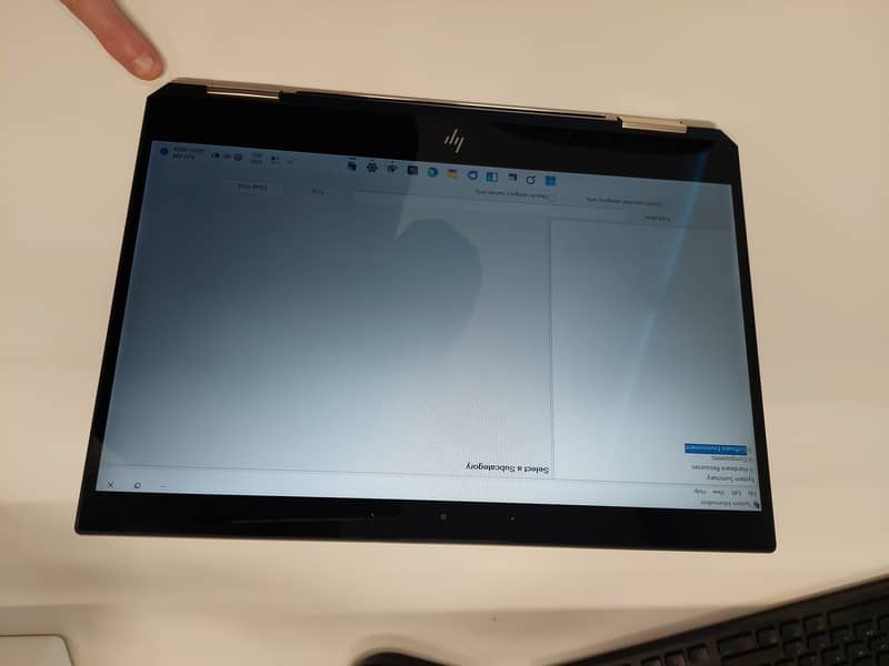 HP Spectre x360 Core I7 8th Gen 13" Tablet / Laptop with Biometrics 8