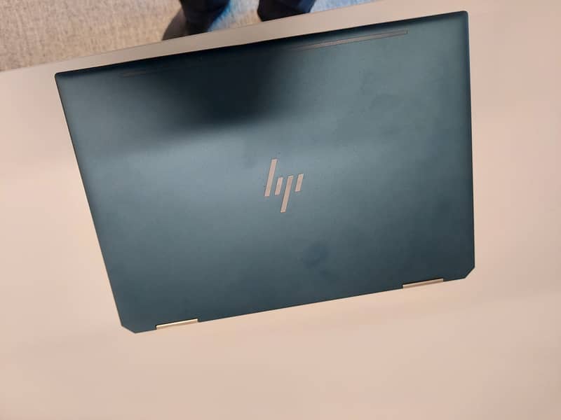 HP Spectre x360 Core I7 8th Gen 13" Tablet / Laptop with Biometrics 9