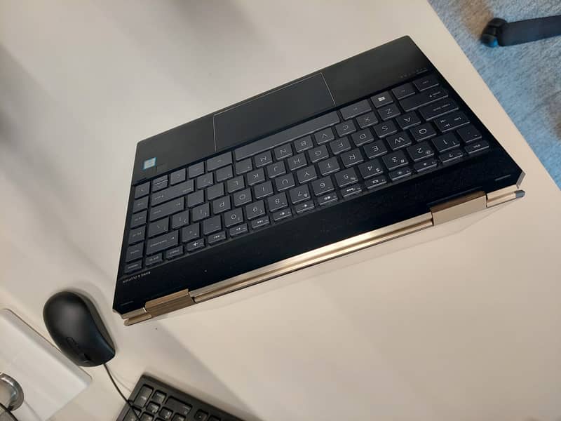 HP Spectre x360 Core I7 8th Gen 13" Tablet / Laptop with Biometrics 10