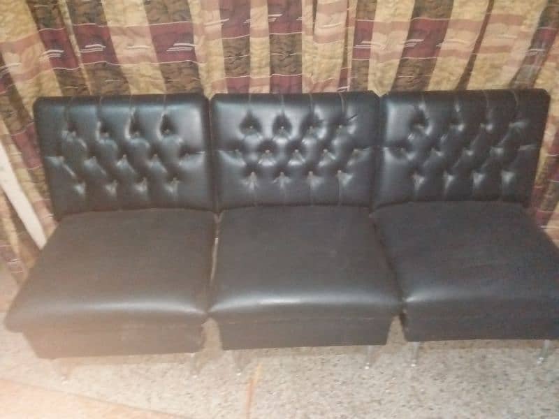 sofa used 1