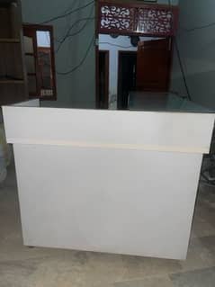 Table Counter For Shop