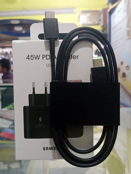 Samsung 25W, 45W PD Adapter and Cables 5