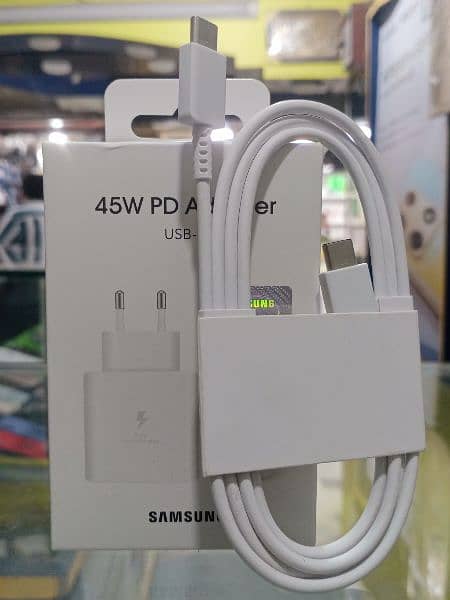 Samsung 25W, 45W PD Adapter and Cables 6