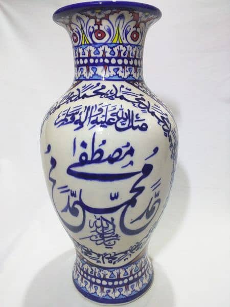 vase blue pottery 0