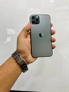 iPhone 11 Pro 64 Gb Factory Unlock 4 Months Sim Time