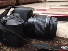 Canon EOS 200D (Box, battery, strap, case)
