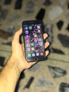 iphone 7plus pta 32gb