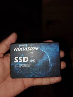 128gb SSD new hai all ok HIKVISION walo ki hai 2.5 SATA 6gb/s speed