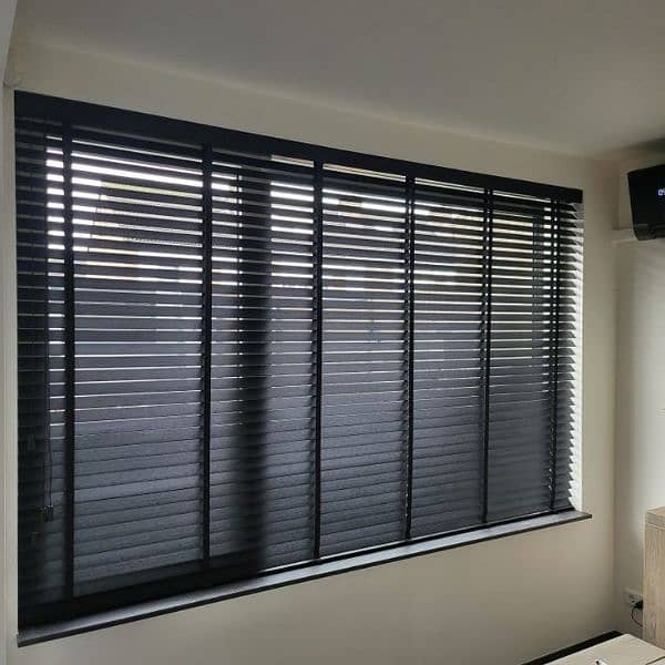 Window Blinds / Curtain Pardy/ Zebra, Wooden, Roller &Vertical Blinds 3