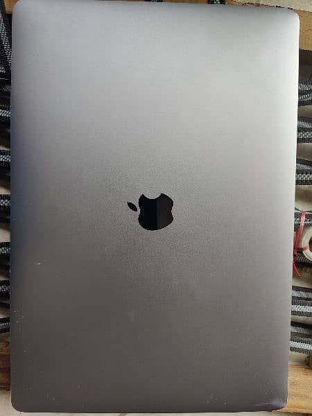 MacBook Pro 2016 15 inch Core i7 0