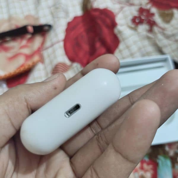 Airpods pro made in japan 2