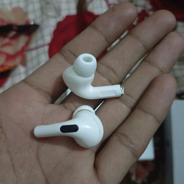 Airpods pro made in japan 3