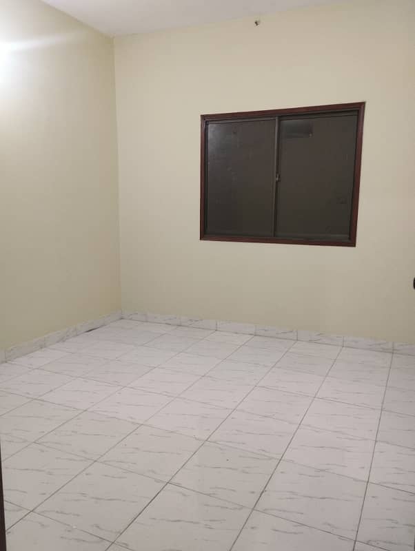 Apartment for rent tile flooring with line water 2