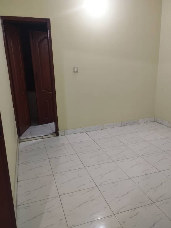 Apartment for rent tile flooring with line water 11