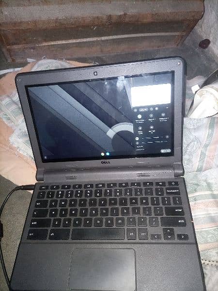 Dell touch chrome book in good condition 2
