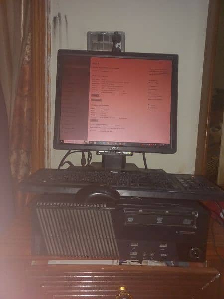 Desktop Computer 12