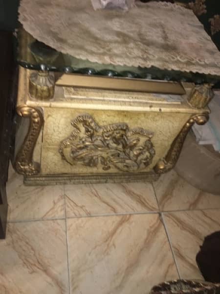 wooden bed set in used condition just like new 9