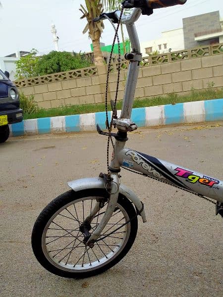 folding bicycle available 3