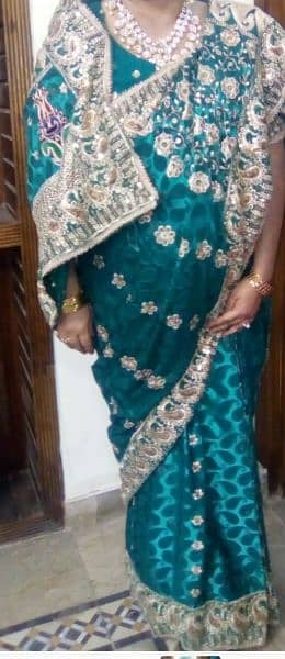 stitched sari 0
