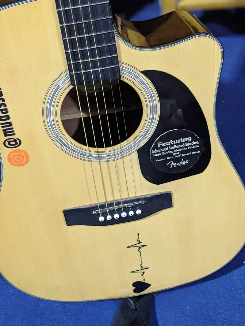 Jumbo Size Acoustic Guitar 1