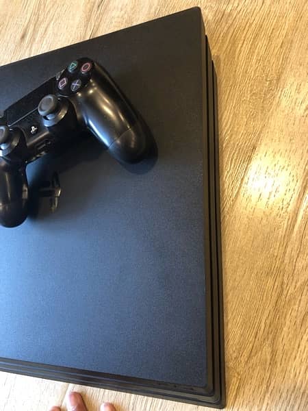 PS4 PRO IMPORTED     USED/LIKE NEW   WITH GAMES INCLUDED 2