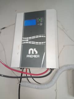 NS PREMIER SOLAR INVERTER 10/10 CONDITION