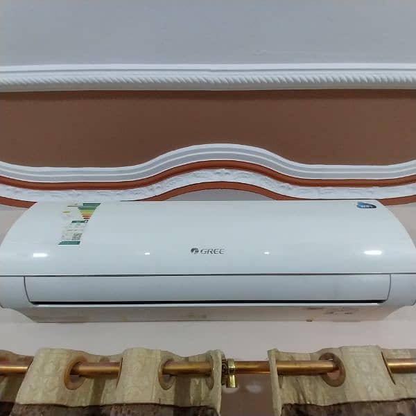 Gree 1.5 ton non inverter hot and cold AC imported from Saudia Arabia 1