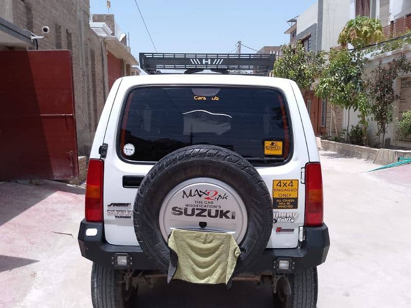 Suzuki Jimny 2013 1