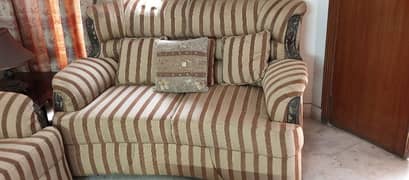 Stylish and Comfortable Sofa set for Sale - Excellent Condition!