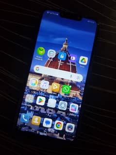 Huawei Nova 3i with Box