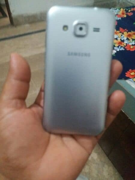 Samsung galaxy  core prime G360  wIth cover and charger 6