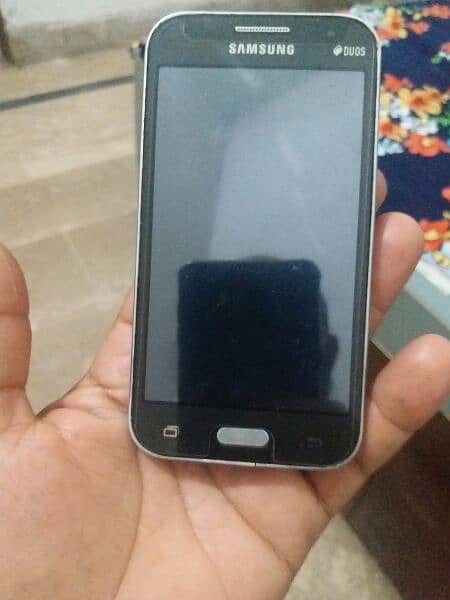 Samsung galaxy  core prime G360  wIth cover and charger 7