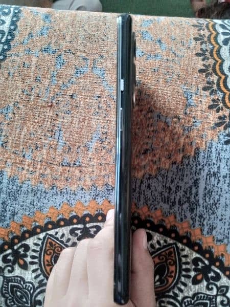One Plus 9 10/10 Condition 8/128 ram and rom 3