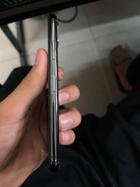 iphone xs 64gb pta approved 2