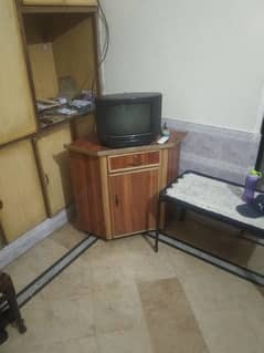 tv trolley with tv