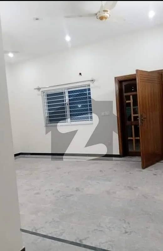 8 Marla Upper Portion Available For Rent in G-15/1 Islamabad. 4