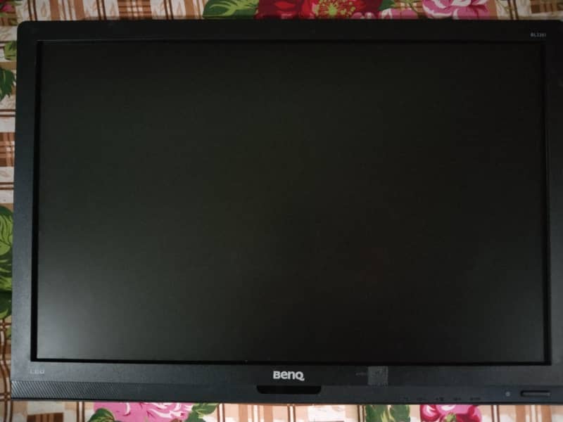 BENQ 22" led Ips with auto bright sensor best for gaming wa03121730728 4