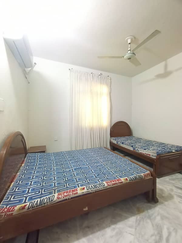 Z Block Madina town Near to Susan Rd 9 Marla Upper portion* for rent 2 Bedroom attached bath with attached 2
