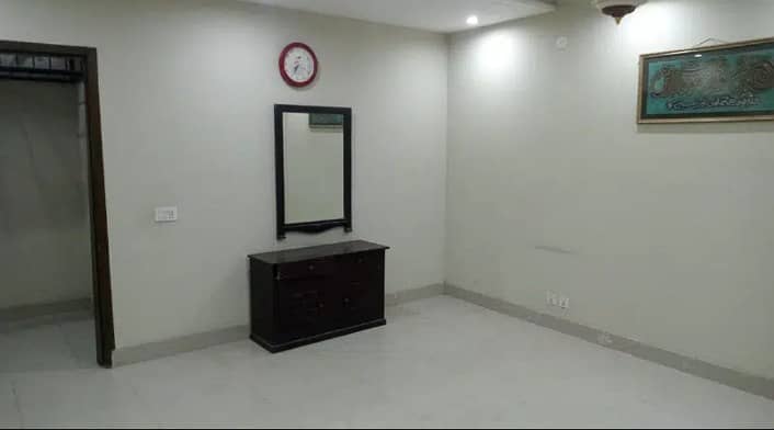 10 Marla Commercial Ground Floor Separate Office For Rent Near To Lyllpur Galleria Plaza 4